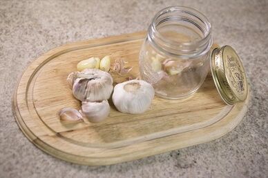 Garlic is idle to remove parasites from the body